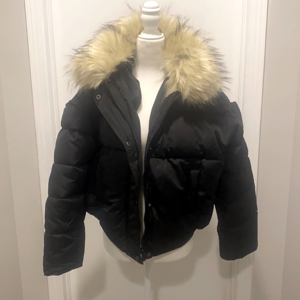 Winter coat with faux fur collar